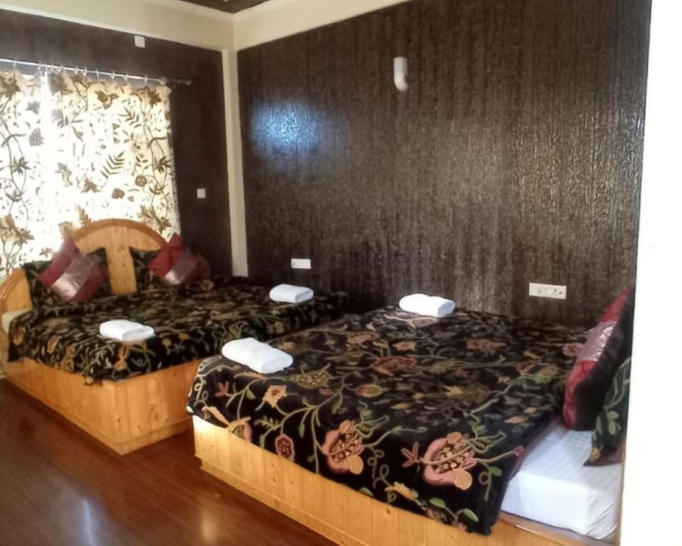 Hotel Shefaf Durgjan Экстерьер фото