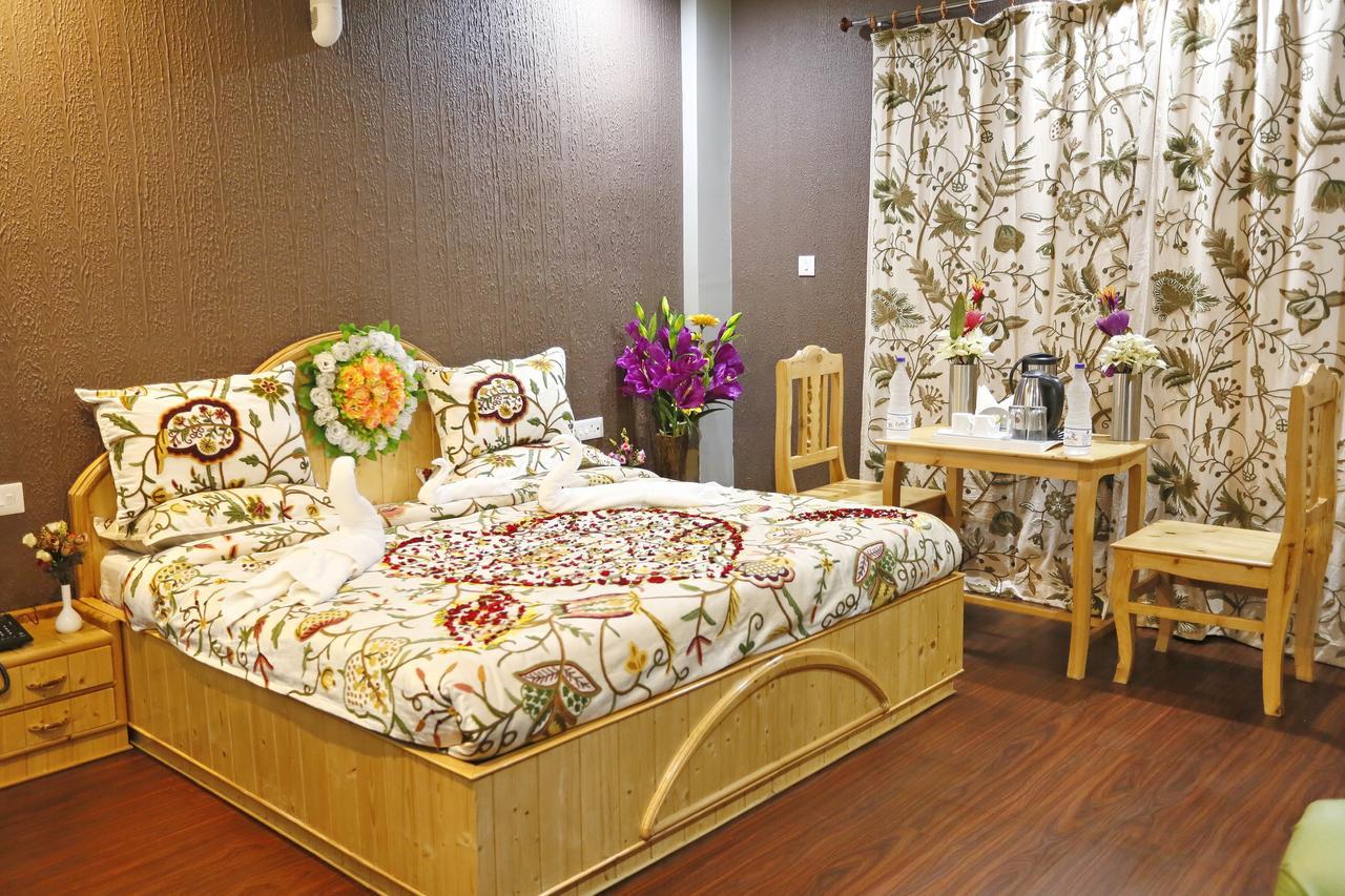 Hotel Shefaf Durgjan Экстерьер фото