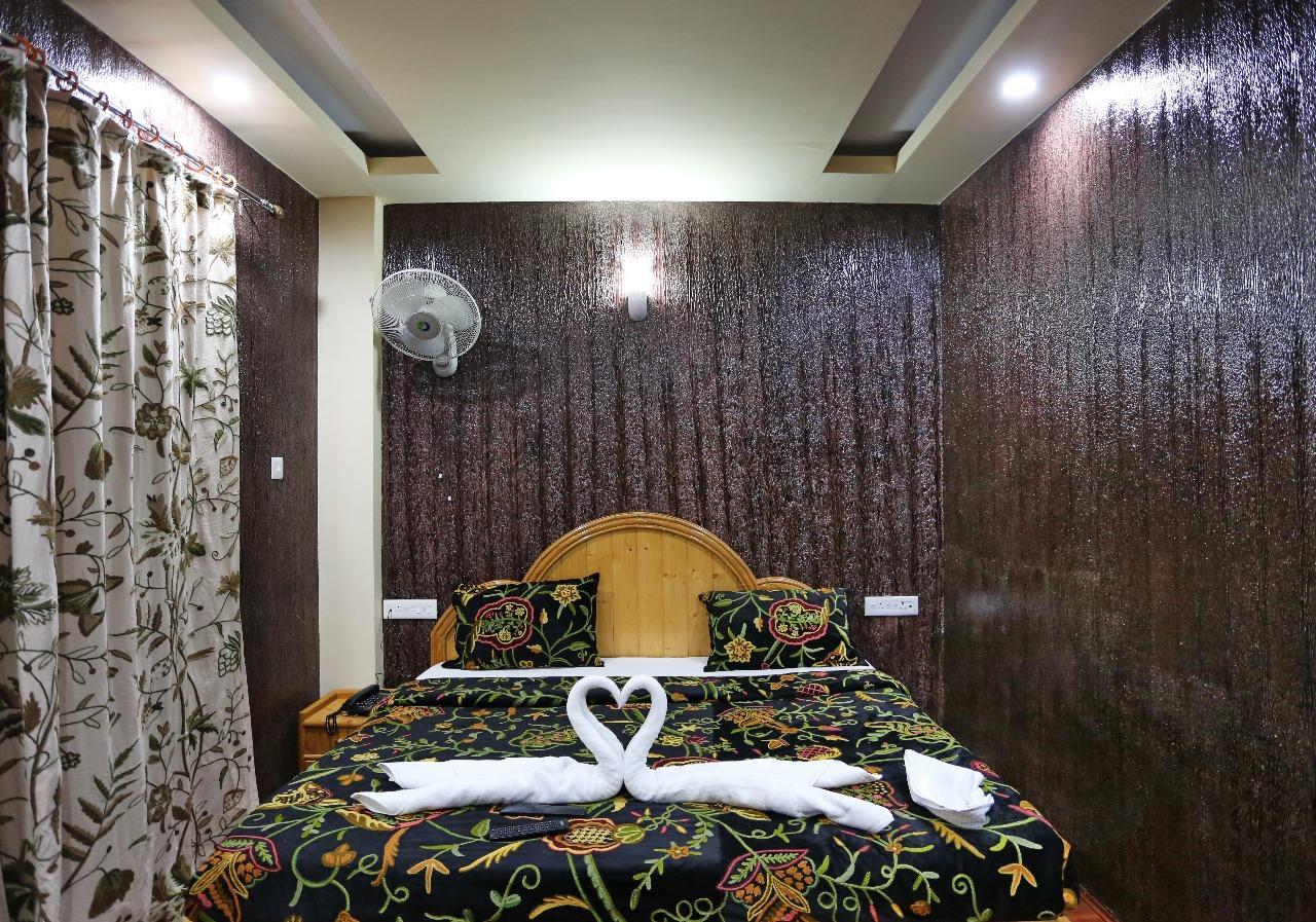 Hotel Shefaf Durgjan Экстерьер фото